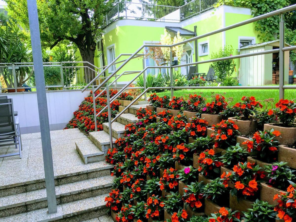 Ajo Garden Terrace Studio Apartments - Self-Check-In Vienna Exterior photo